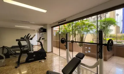 Apartamento Alto Padrão com 4 suítes, 443m² privativos, 4 vagas de garagem, no Batel