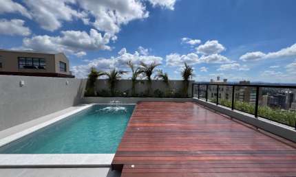 Apartamento Cobertura Triplex, com 4 quartos, 548 m² privativos, 4 vagas de garagem, no Cabral, Curitiba