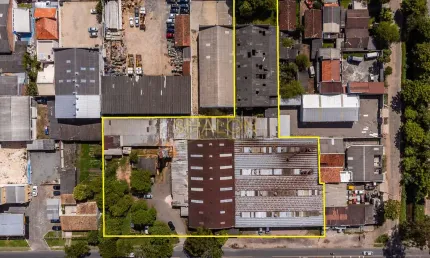 <p>Barracão de 3.477 m² em terreno de 5.250 m² localizado em Zona de Serviço, na Rua das Carmelitas, uma das principais vias do Boqueirão.</p><p> </p>