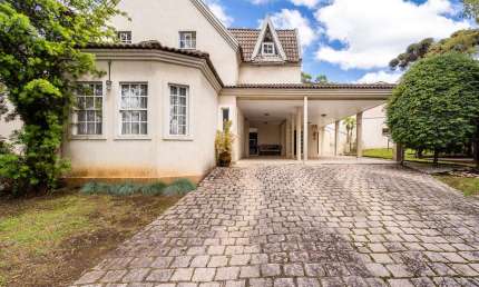 <p>CASA, 4 DORMITÓRIOS, ESPAÇOL DE TERRENO, SANTA FELICIDADE, CURITIBA, PR </p>
