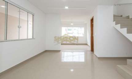 <p>VENDA DE SOBRADO TRIPLEX  NOVO - SEU REFÚGIO EM MEIO Á NATUREZA!</p>