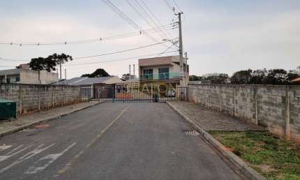 <p>Excelente Terreno em Condomínio Residencial no Bairro Rincão em Colombo.</p>