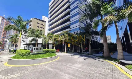 <p>STUDIO MOBILIADO, ANDAR ALTO, 1 VAGA DE GARAGEM, NEO RESIDENCE, CENTRO CIVICO, CURITIBA, PR.</p>