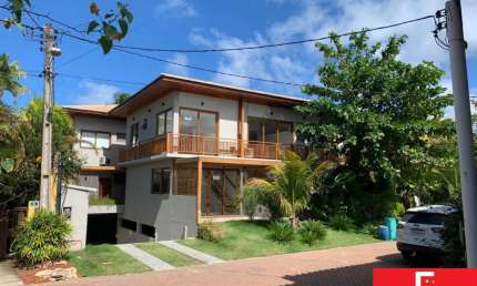 Casa com 3 quartos à venda na Praia  do Forte, Praia do Forte, Mata de São João por R$ 1.890.000