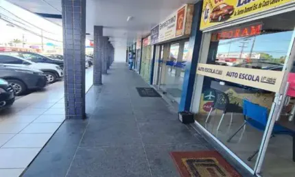 Sala comercial para alugar na Avenida Santos Dumont, Estrada do Coco, Lauro de Freitas por R$ 3.539
