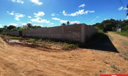 Terreno à venda na Malícia de Vilas de Abrantes, Abrantes, Camaçari por R$ 350.000