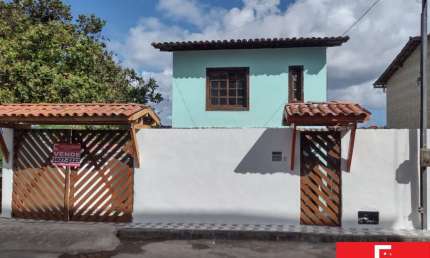 Casa com 3 quartos à venda na Rua Imbuia, 47, São Cristóvão, Salvador por R$ 445.000