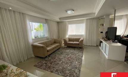 Casa com 5 quartos para alugar na Rua Pataro Machado, Centro, Lauro de Freitas por R$ 9.500