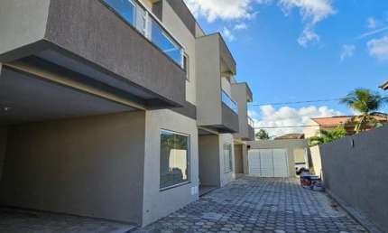 Casa com 3 quartos à venda na Rua Marília Tereza dos Santos, Ipitanga, Lauro de Freitas por R$ 450.000