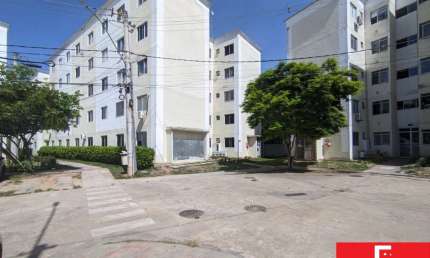 Apartamento com 2 quartos à venda na Rua Sucupió, Abrantes, Camaçari, 50 m2 por R$ 130.000