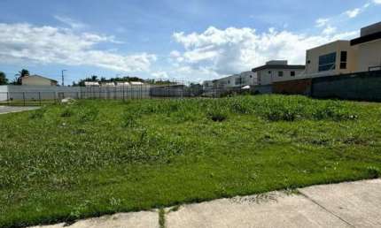 Terreno à venda na Rua Sucupió, Abrantes, Camaçari por R$ 485.000