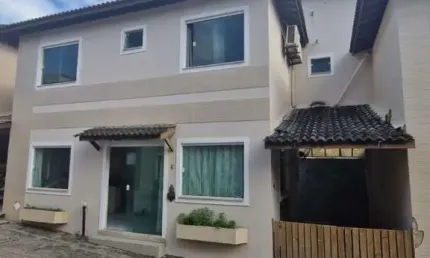 Casa com 2 quartos à venda na Rua Walter da Silva Maia, Ipitanga, Lauro de Freitas por R$ 450.000