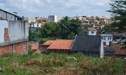Terreno à venda na Rua Vivaldo dos Santos Paranhos, Ipitanga, Lauro de Freitas por R$ 390.000
