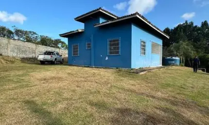 Barracão / Galpão / Depósito à venda na Rua Malunga, Quingoma, Lauro de Freitas por R$ 650.000