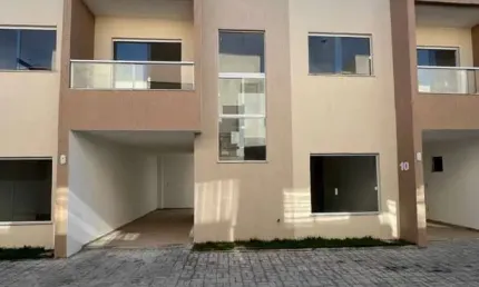 Casa com 3 quartos à venda na Avenida Amarílio Thiago dos Santos, Ipitanga, Lauro de Freitas por R$ 450.000