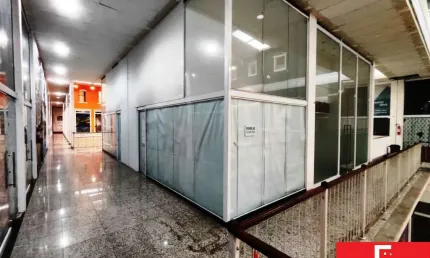 Sala comercial à venda na Avenida Santos Dumont, Estrada do Coco, Lauro de Freitas por R$ 120.000