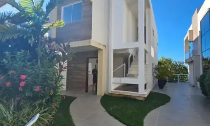 Casa com 4 quartos à venda na Rua Osvaldo B Pitangueiras, Pitangueiras, Lauro de Freitas por R$ 890.000