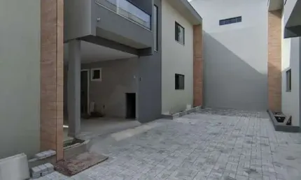 Casa com 3 quartos à venda na rua milena ramone alencar ramos, ipitanga, lauro de freitas por r$ 530.000