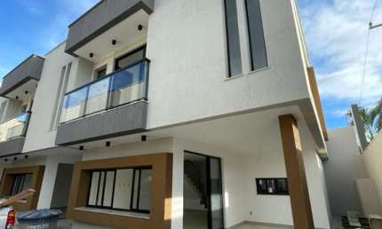 Casa com 3 quartos à venda na Praça Santo Amaro de Ipitanga, Ipitanga, Lauro de Freitas por R$ 700.000