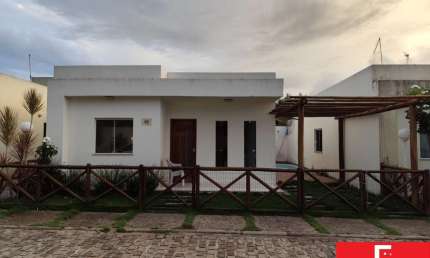 Casa com 2 quartos para alugar na Abrantes, Abrantes, Camaçari por R$ 2.350