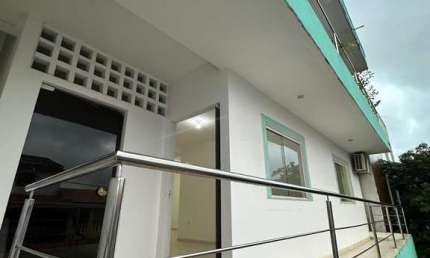 Casa com 2 quartos para alugar na Jardim Do Jockey, Jardim do Jockey, Lauro de Freitas por R$ 1.850