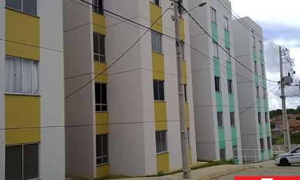 Apartamento com 2 quartos à venda na Maria Djanira Bastos, 1, Vida Nova, Lauro de Freitas, 45 m2 por R$ 110.000