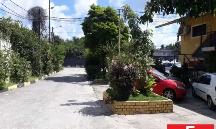 Terreno à venda na Avenida Professor Theócrito Batista, 1, Caji, Lauro de Freitas, 9970 m2 por R$ 3.498.000