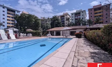 Apartamento com 2 quartos para alugar na Avenida Santos Dumont, Centro, Lauro de Freitas, 54 m2 por R$ 1.800