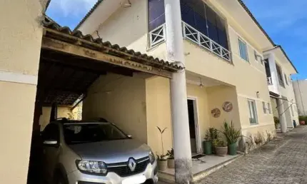 Casa com 4 quartos para alugar na Rua Ibitiara, Praia do Flamengo, Salvador por R$ 3.550