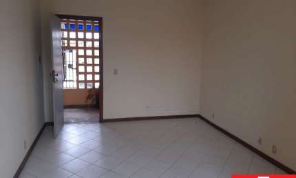 Sala comercial para alugar na Rua João Café Filho, 26, Itingá, Lauro de Freitas por R$ 399