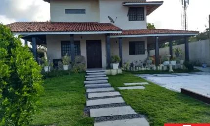 Casa com 3 quartos à venda na Av. Santo Antônio, Portão, Lauro de Freitas por R$ 1.100.000