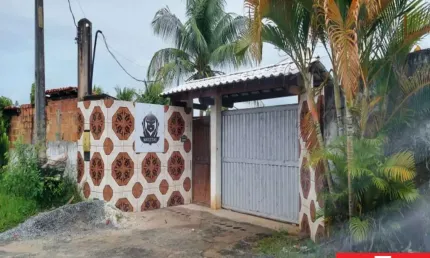Casa com 4 quartos à venda na Rua Gengibre, Areia Branca, Lauro de Freitas por R$ 700.000
