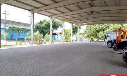 Barracão / Galpão / Depósito à venda na End Rua H, Polo Petroquímico, Camaçari por R$ 2.500.000
