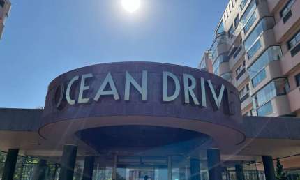 Apartamento à venda na Avenida Lúcio Costa, Barra da Tijuca, Rio de Janeiro - RJ