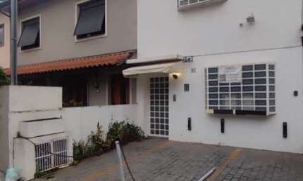Casa Comercial à venda na Rua Irundiara, Vila Nova Conceição, São Paulo - SP