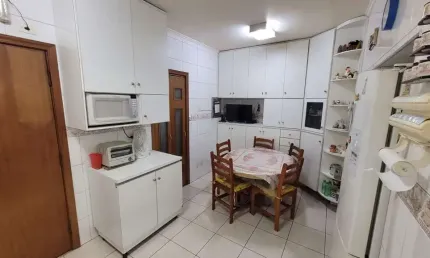 Apartamento à venda na Avenida Paes de Barros, Mooca, São Paulo - SP