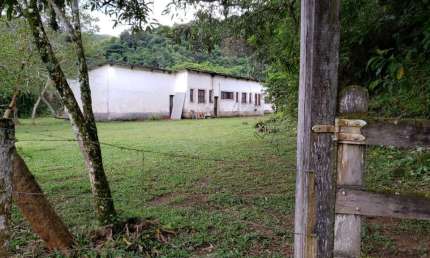 Sítio à venda na Estrada do Aviário, Xerém, Duque de Caxias - RJ