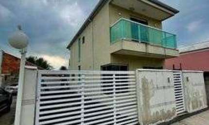 Casa à venda na Rua Pernambuco, Chácaras Arcampo, Duque de Caxias - RJ