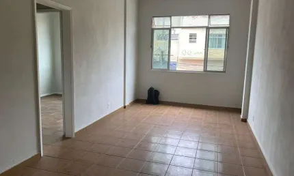 Apartamento à venda na Rua Drumond, Olaria, Rio de Janeiro - RJ