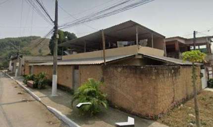Casa à venda na Rua Amazonas, Parque Paulicéia, Duque de Caxias - RJ