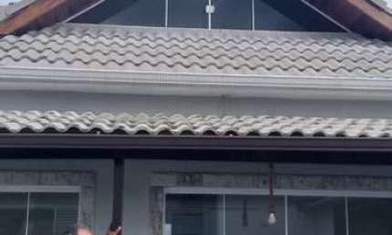Casa à venda na Travessa Vinte e Cinco de Agosto, Vila Santa Alice - Vila do Sase - Xerem, Duque de Caxias - RJ