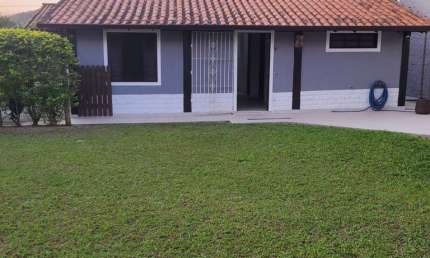 Casa à venda na Rua Campos, Iguabinha, Araruama - RJ