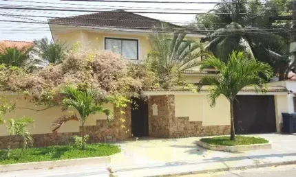 Casa de Condomínio à venda na Rua Icarahy da Silveira, Barra da Tijuca, Rio de Janeiro - RJ