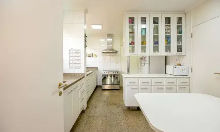 Apartamento à venda na Rua Lopes Neto, Itaim Bibi, São Paulo - SP