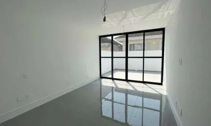 Casa de Condomínio à venda na Rua Ivaldo de Azambuja, Barra da Tijuca, Rio de Janeiro - RJ