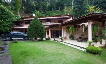 Casa de Condomínio à venda na Rua das Acácias, Araras, Petrópolis - RJ