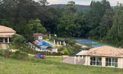 Casa de Condomínio à venda na Avenida Alberto João Luchesi, Caxambu, Jundiaí - SP