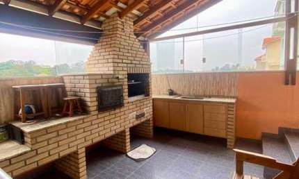 Casa à venda na Rua Gagliari, Jardim Rio das Pedras, Cotia - SP