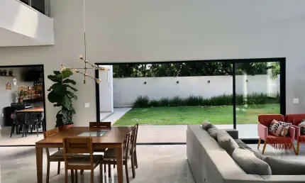 Casa à venda na Estrada do Capuava, Jardim Belizário, Cotia - SP