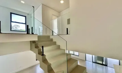 Casa à venda na Rua Dias Gomes, Moinho Velho, Embu das Artes - SP